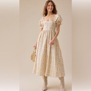 Chic Cream Floral Maxi Dress